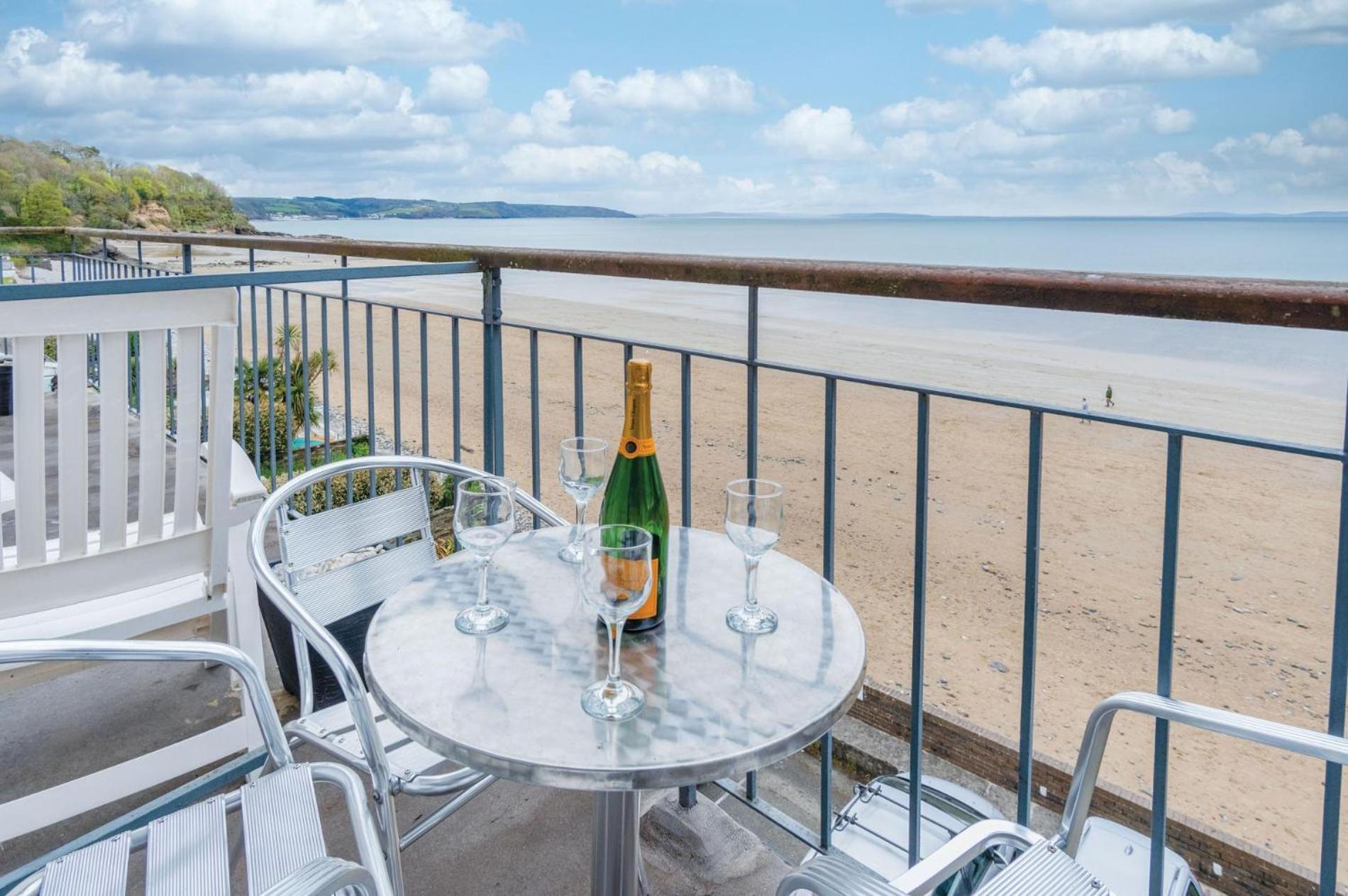 36 Beach Court - 1 Bed Apartment - Saundersfoot Exterior photo