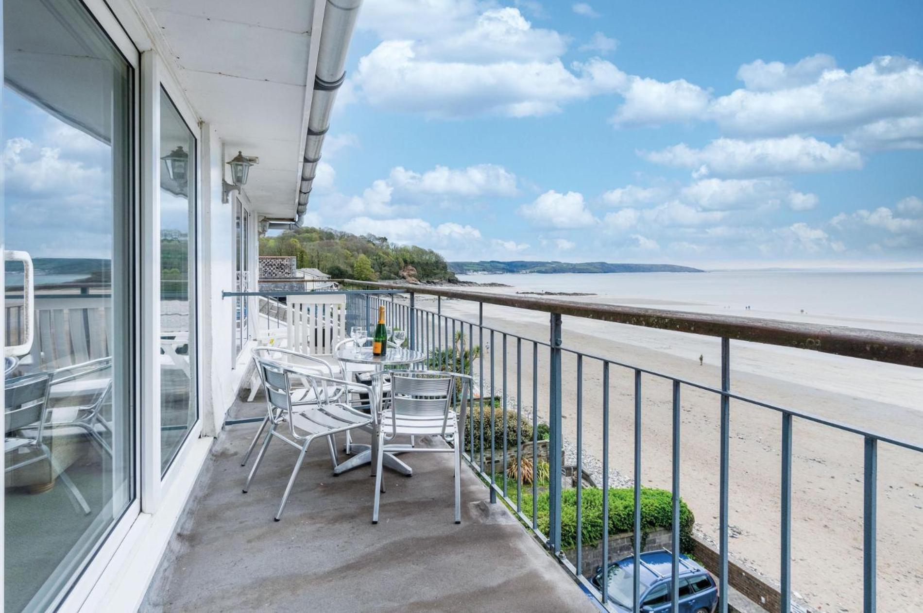 36 Beach Court - 1 Bed Apartment - Saundersfoot Exterior photo
